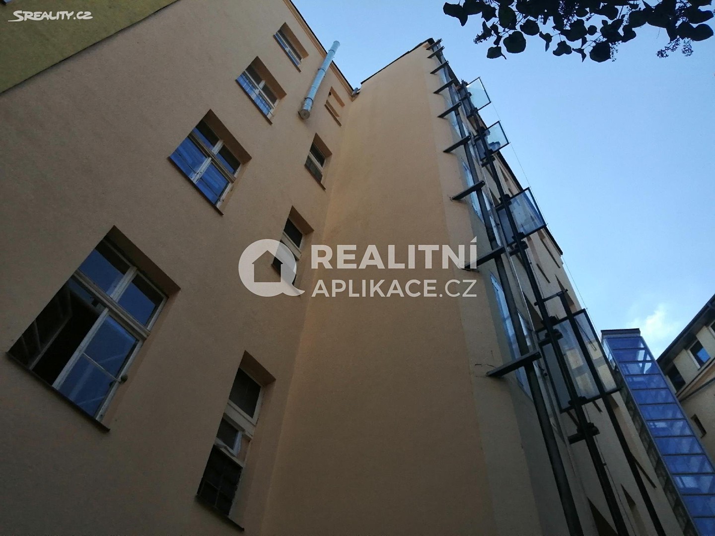 Prodej bytu 6 pokojů a více 1 000 m², Sázavská, Praha 2 - Vinohrady