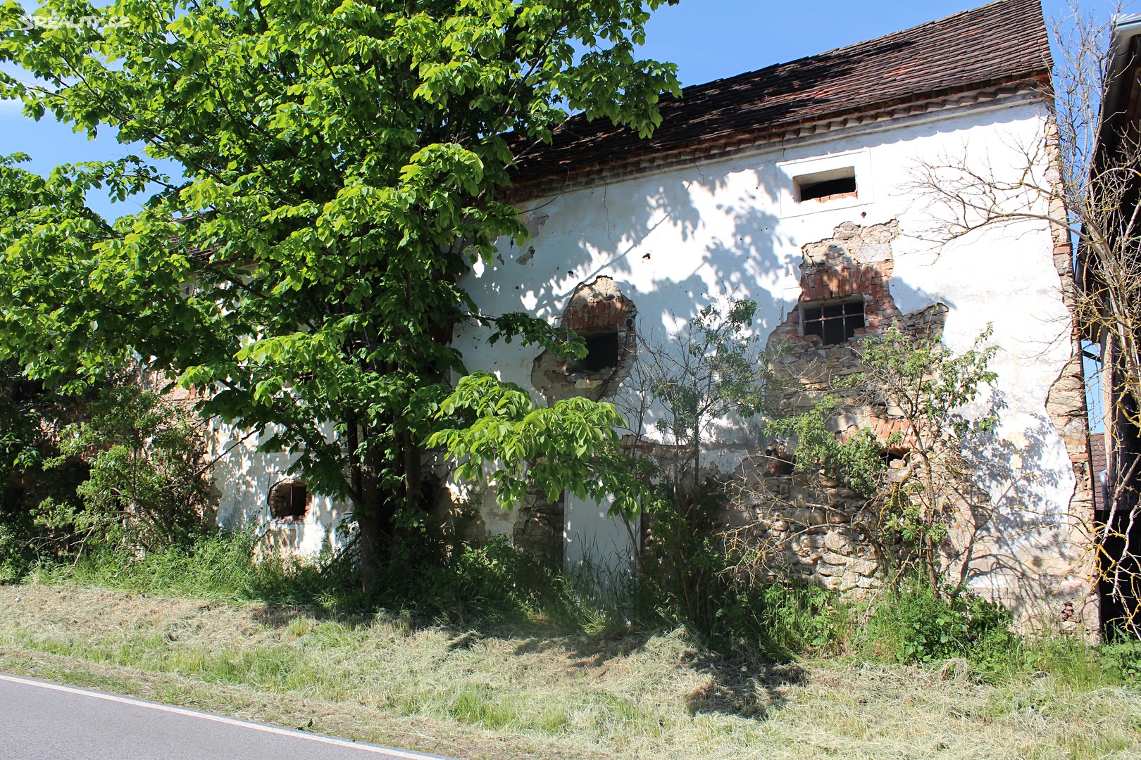 Prodej  chalupy 209 m², pozemek 209 m², Lhenice - Horní Chrášťany, okres Prachatice