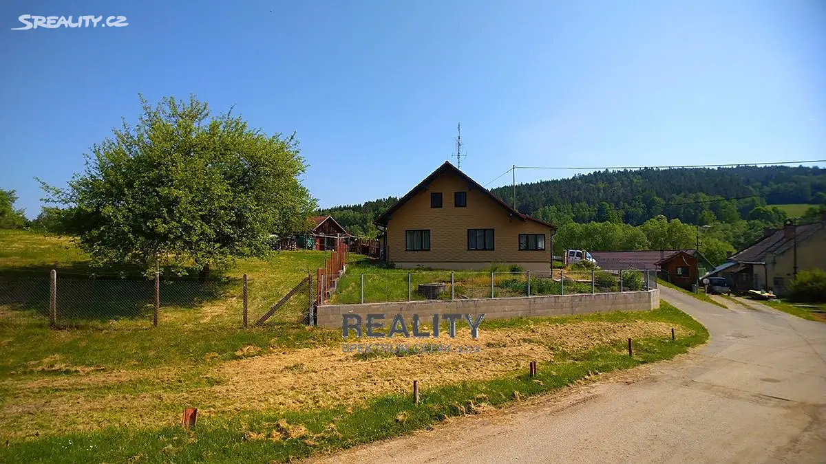 Prodej  zemědělské usedlosti 1 463 m², pozemek 63 804 m², Malonty - Meziříčí, okres Český Krumlov