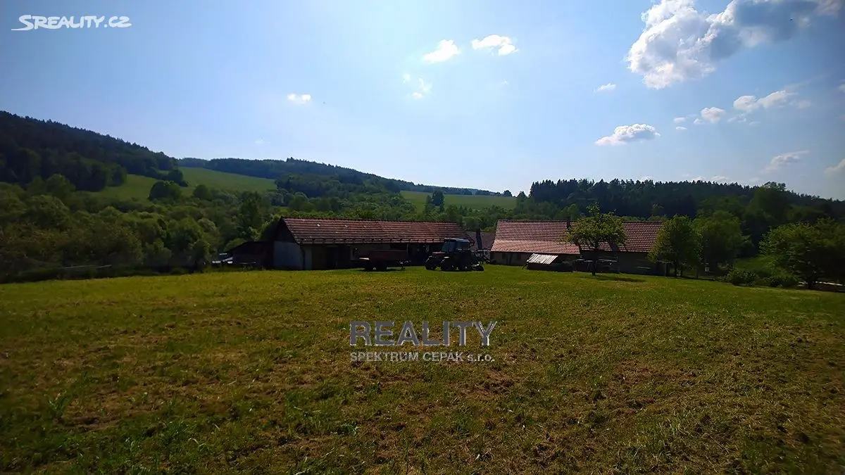 Prodej  zemědělské usedlosti 1 463 m², pozemek 63 804 m², Malonty - Meziříčí, okres Český Krumlov