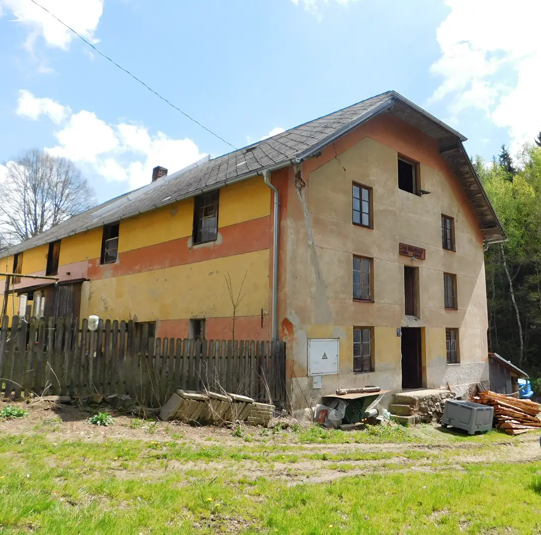 Prodej  zemědělské usedlosti 200 m², pozemek 1 057 m², Útěchovice pod Stražištěm, okres Pelhřimov