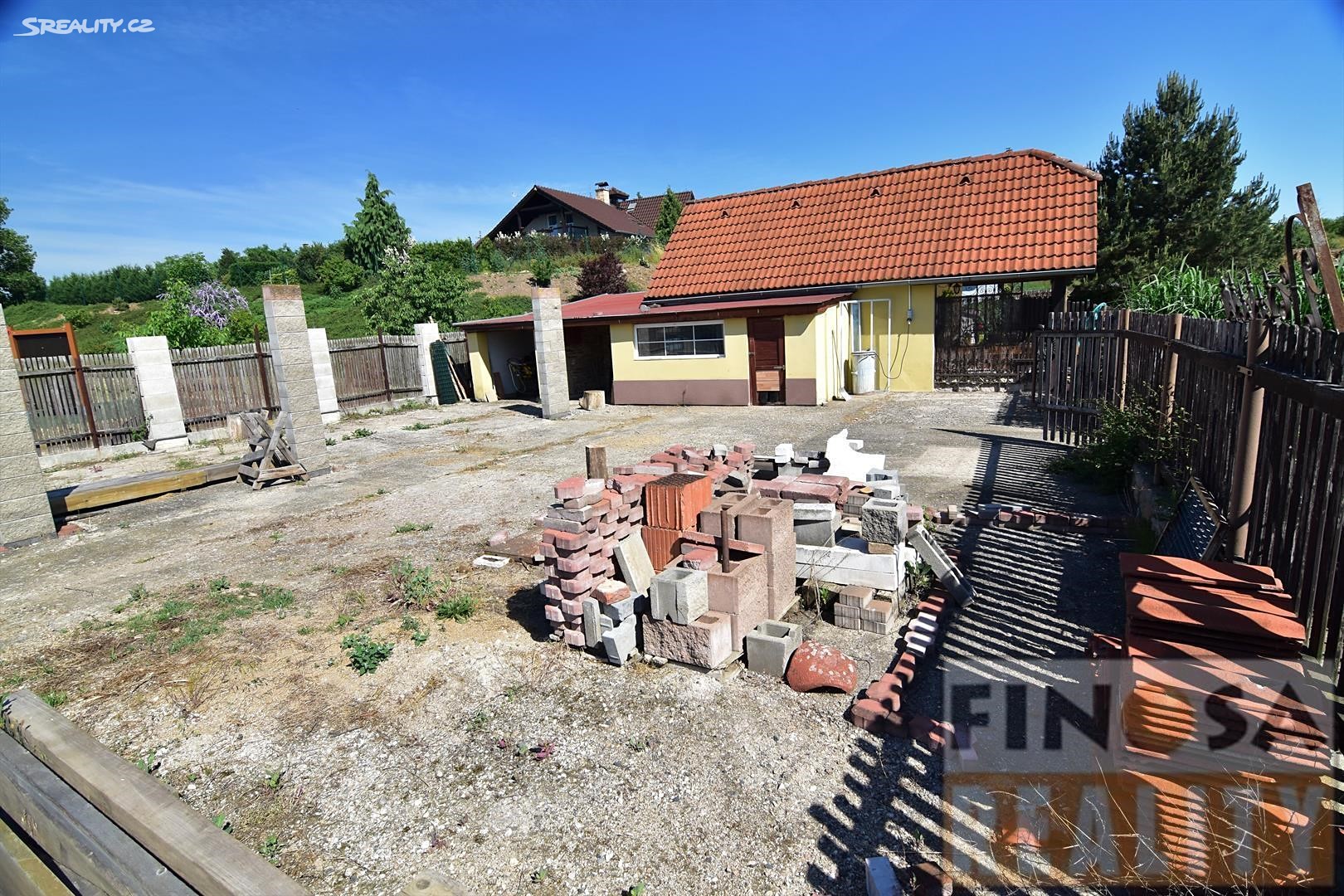 Prodej  stavebního pozemku 786 m², Chomutovská, Žatec