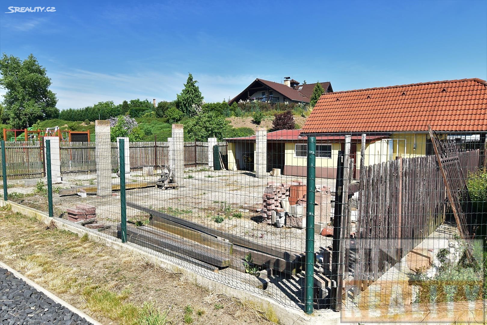 Prodej  stavebního pozemku 786 m², Chomutovská, Žatec