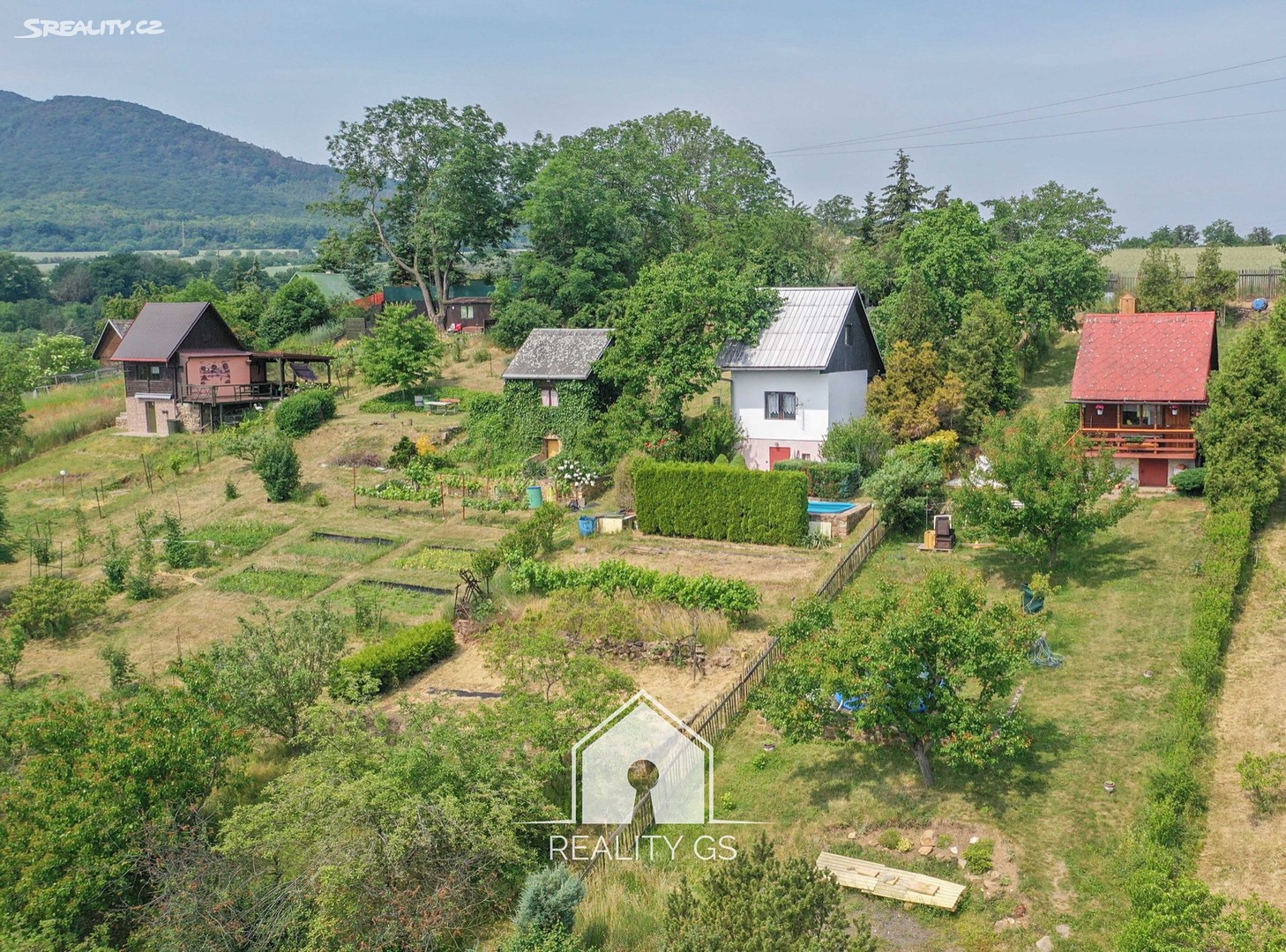 Prodej  chaty 702 m², pozemek 680 m², Malé Žernoseky, okres Litoměřice