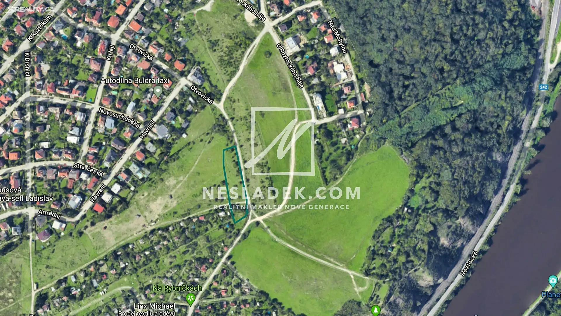 Prodej  komerčního pozemku 2 761 m², Otvovická, Praha 6 - Suchdol