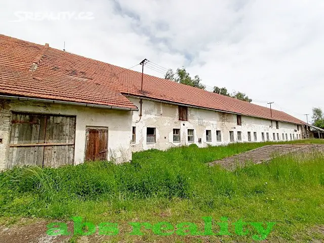 Prodej  stavebního pozemku 1 691 m², Dolní Chvatliny - Mančice, okres Kolín