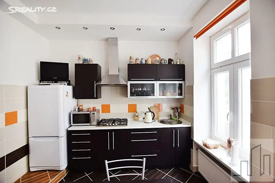 Prodej bytu 2+1 55 m² (Mezonet), Tylova, Karlovy Vary