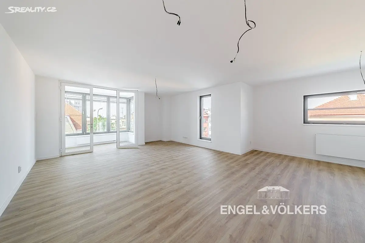 Prodej bytu 4+kk 116 m², Nad Šutkou, Praha 8 - Kobylisy