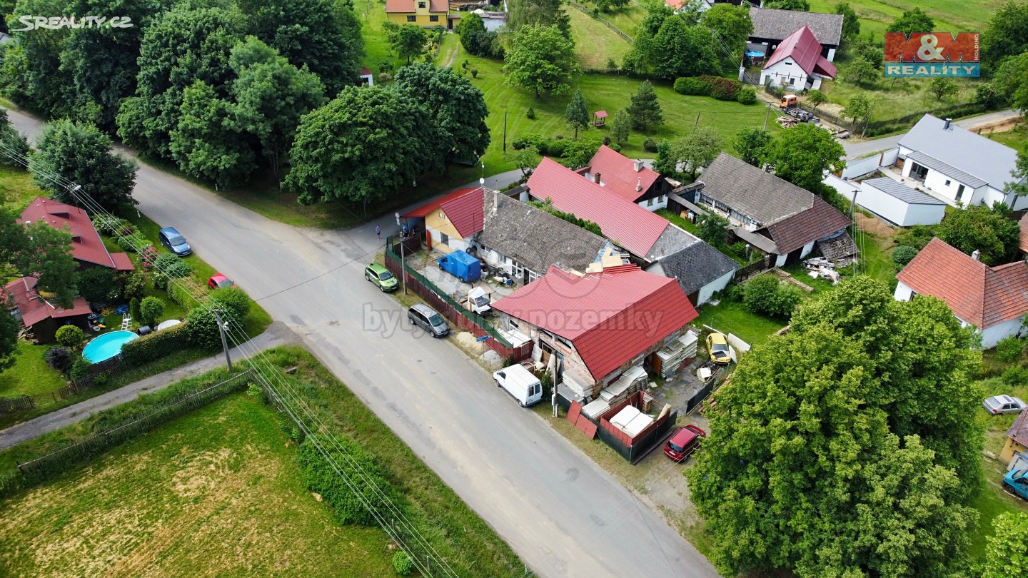 Prodej  chalupy 250 m², pozemek 456 m², Těmice - Drahoňov, okres Pelhřimov
