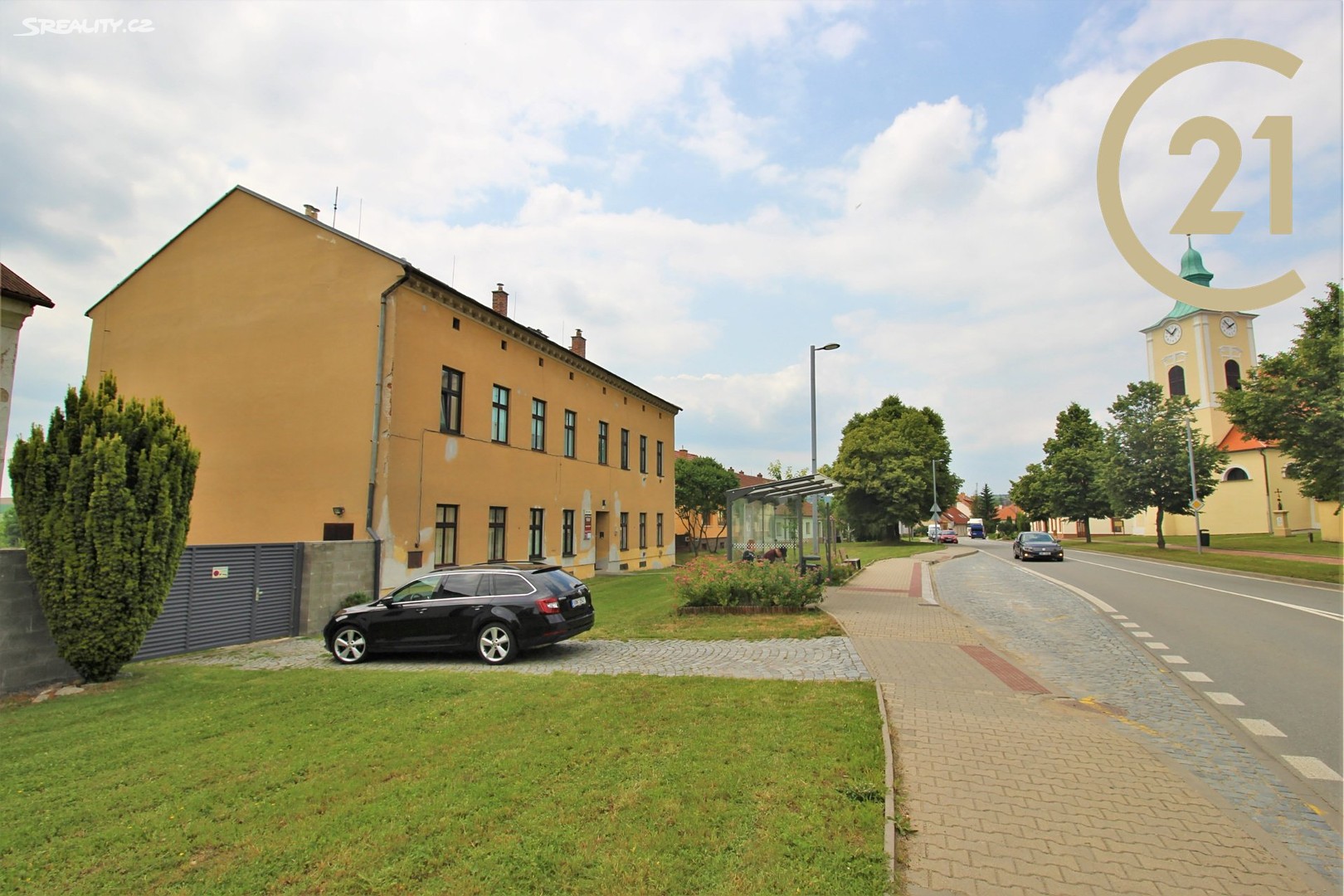 Prodej  rodinného domu 803 m², pozemek 1 202 m², náměstí Viléma Mrštíka, Ostrovačice