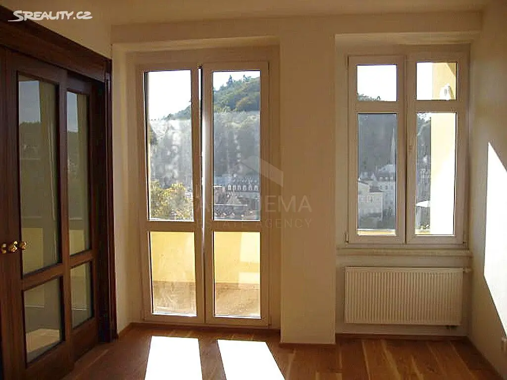 Prodej bytu 3+kk 92 m², Na Vyhlídce, Karlovy Vary