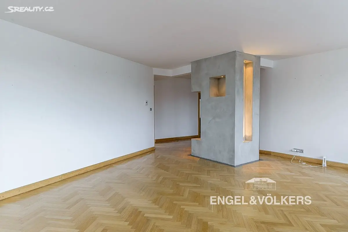 Pronájem bytu 4+1 179 m², Kozácká, Praha 10 - Vršovice