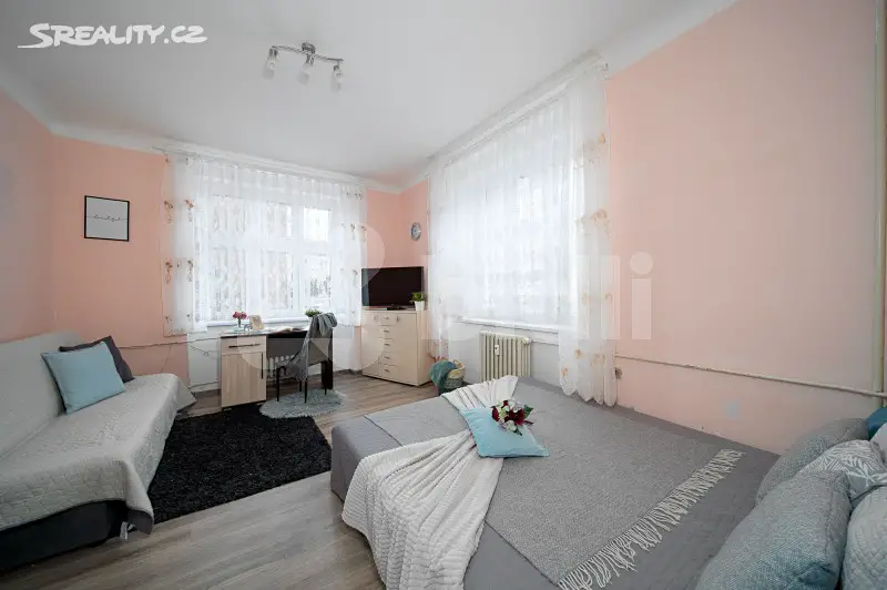Prodej bytu 2+1 64 m², Albertova, Hradec Králové - Pražské Předměstí