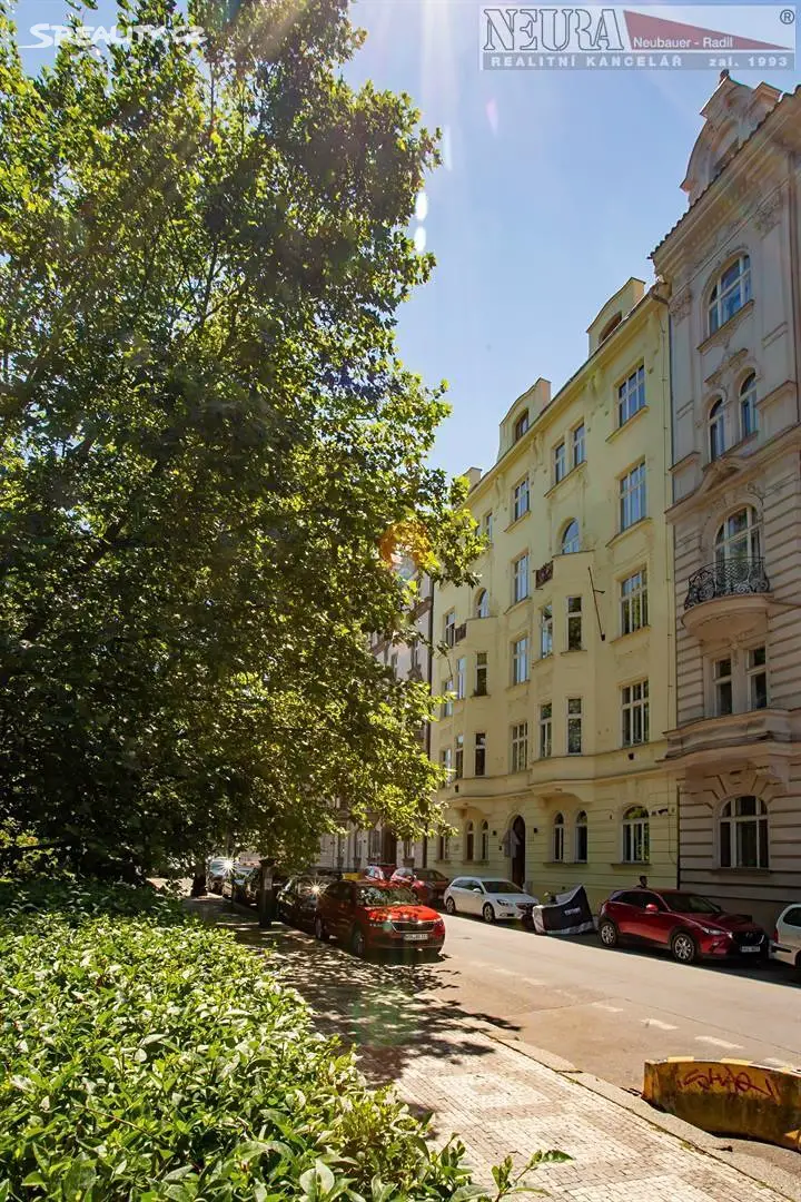Prodej bytu 4+kk 173 m² (Mezonet), Janáčkovo nábřeží, Praha 5