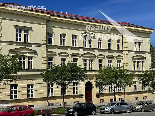 Prodej bytu 2+kk 65 m² (Podkrovní), Tovačovského, Kroměříž