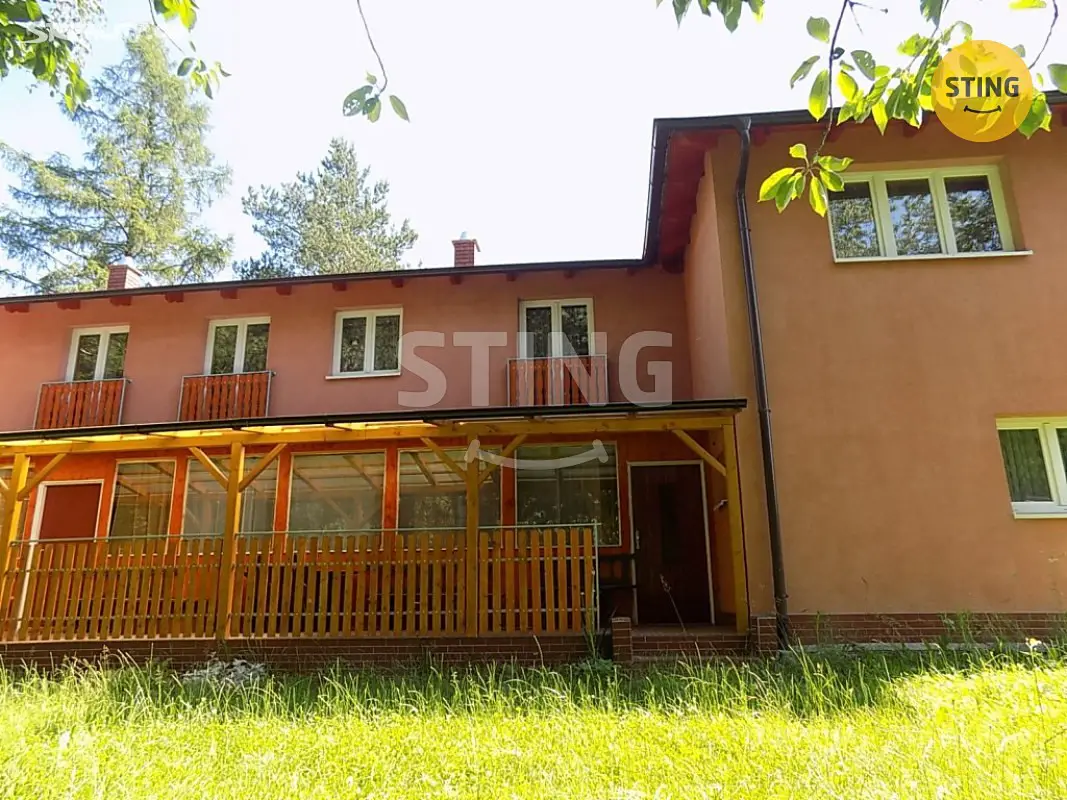 Prodej  chaty 440 m², pozemek 688 m², Vítkov - Zálužné, okres Opava
