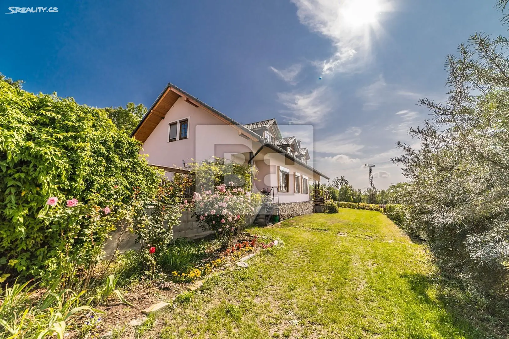 Prodej  rodinného domu 400 m², pozemek 242 000 m², Malečov, okres Ústí nad Labem