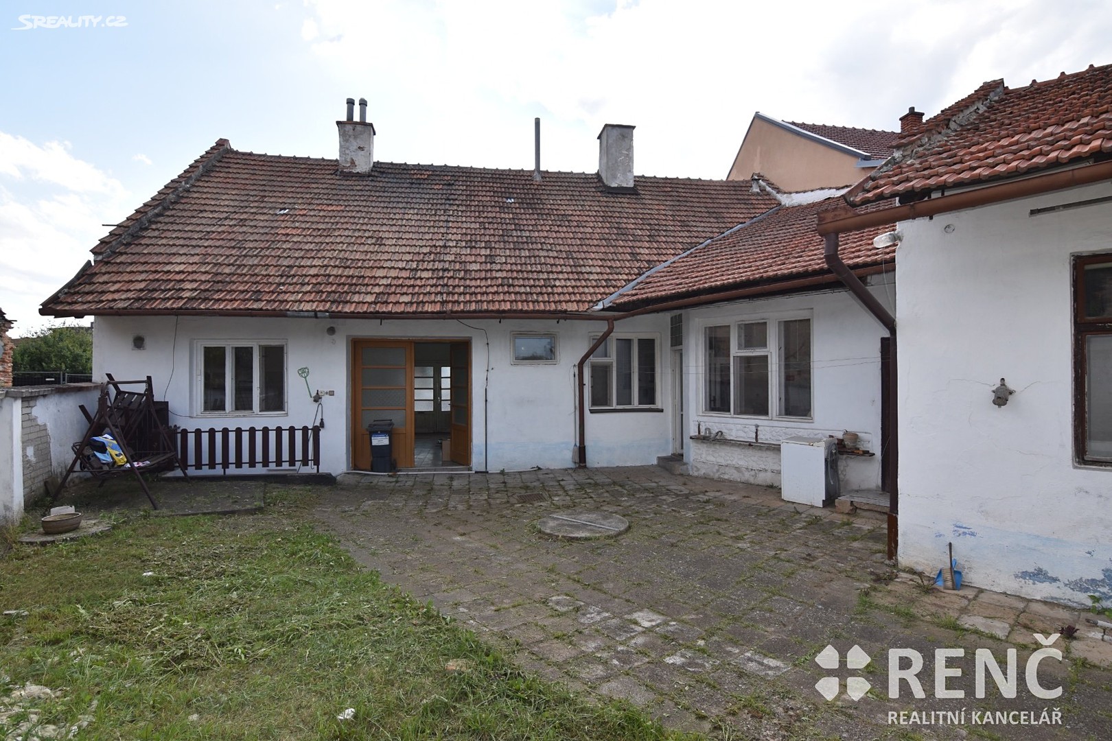 Prodej  rodinného domu 255 m², pozemek 1 415 m², Sokolnická, Brno - Tuřany