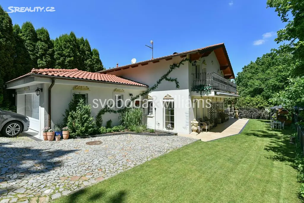 Prodej  rodinného domu 322 m², pozemek 1 236 m², Mirošovice, okres Praha-východ
