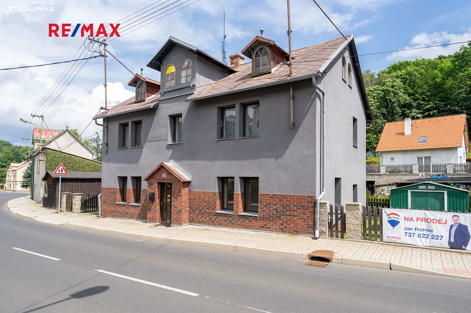 Prodej  rodinného domu 183 m², pozemek 252 m², Petrovice, okres Ústí nad Labem