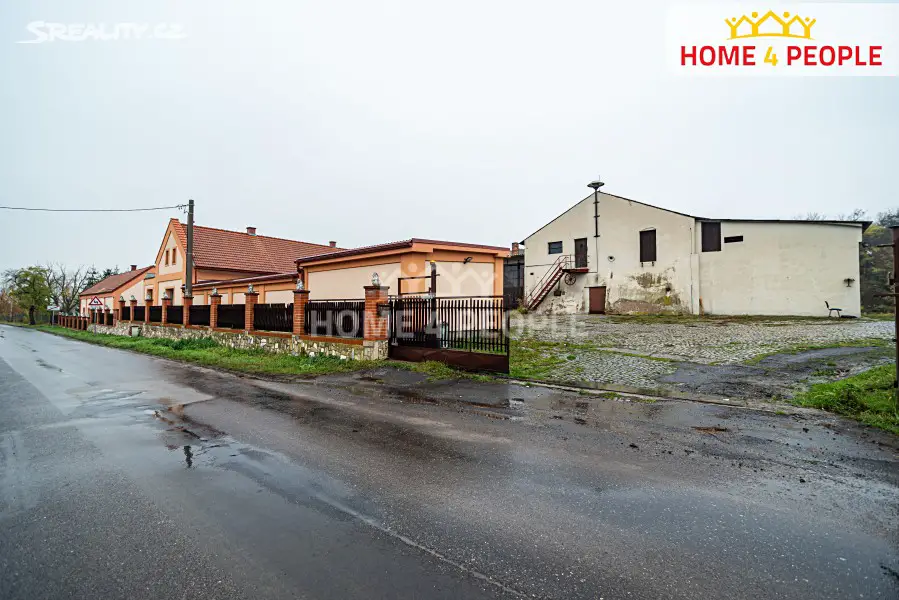 Prodej  stavebního pozemku 23 788 m², Mělnická, Všetaty - Přívory