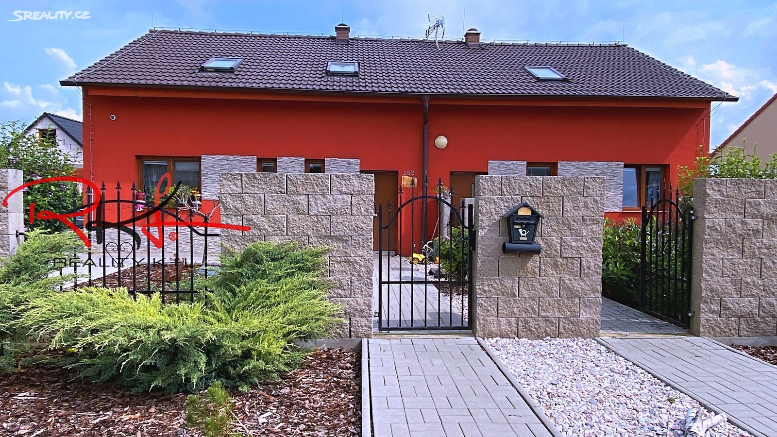 Prodej  rodinného domu 275 m², pozemek 1 100 m², Doksany, okres Litoměřice