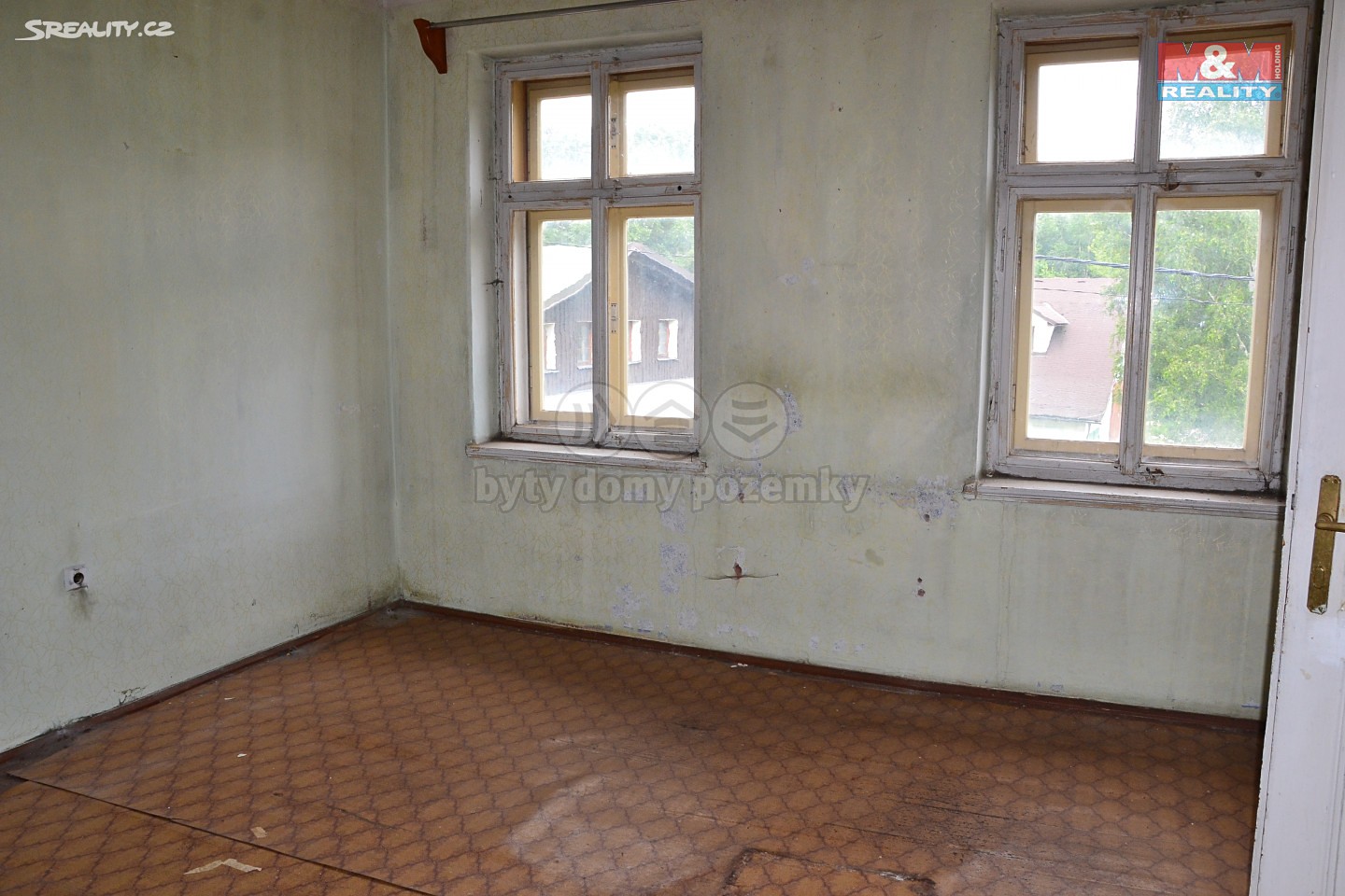 Prodej  rodinného domu 1 900 m², pozemek 1 783 m², Hronov, okres Náchod