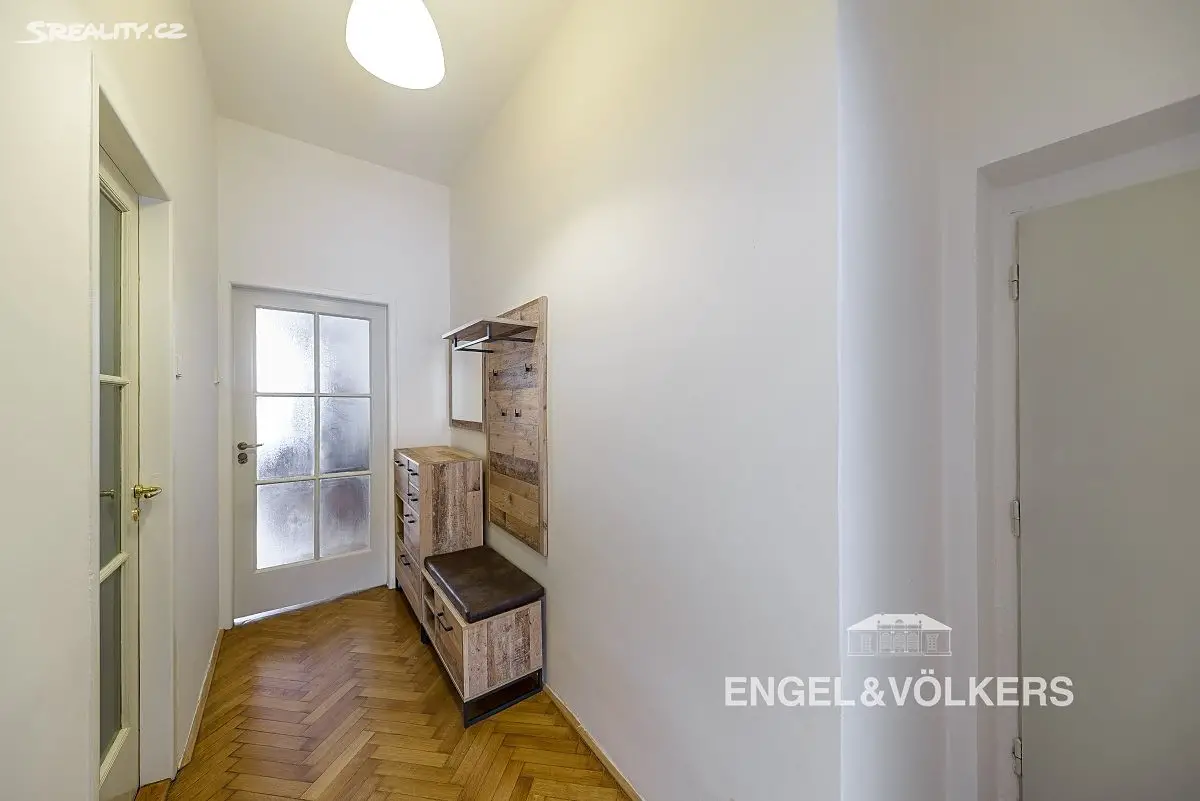 Pronájem bytu 2+1 68 m², Školská, Praha 1 - Nové Město