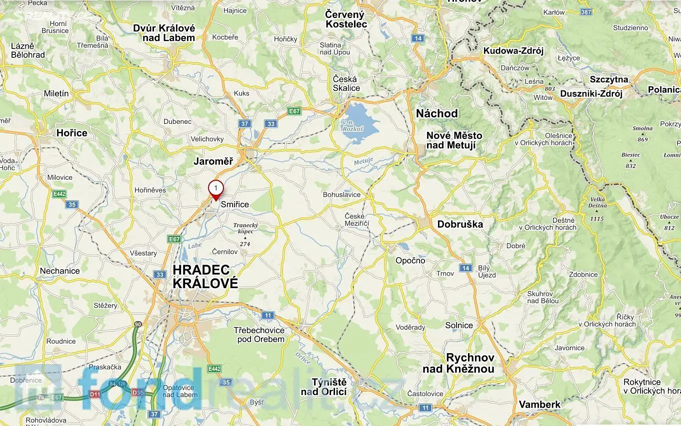 Prodej  pozemku 12 858 m², Smiřice, okres Hradec Králové
