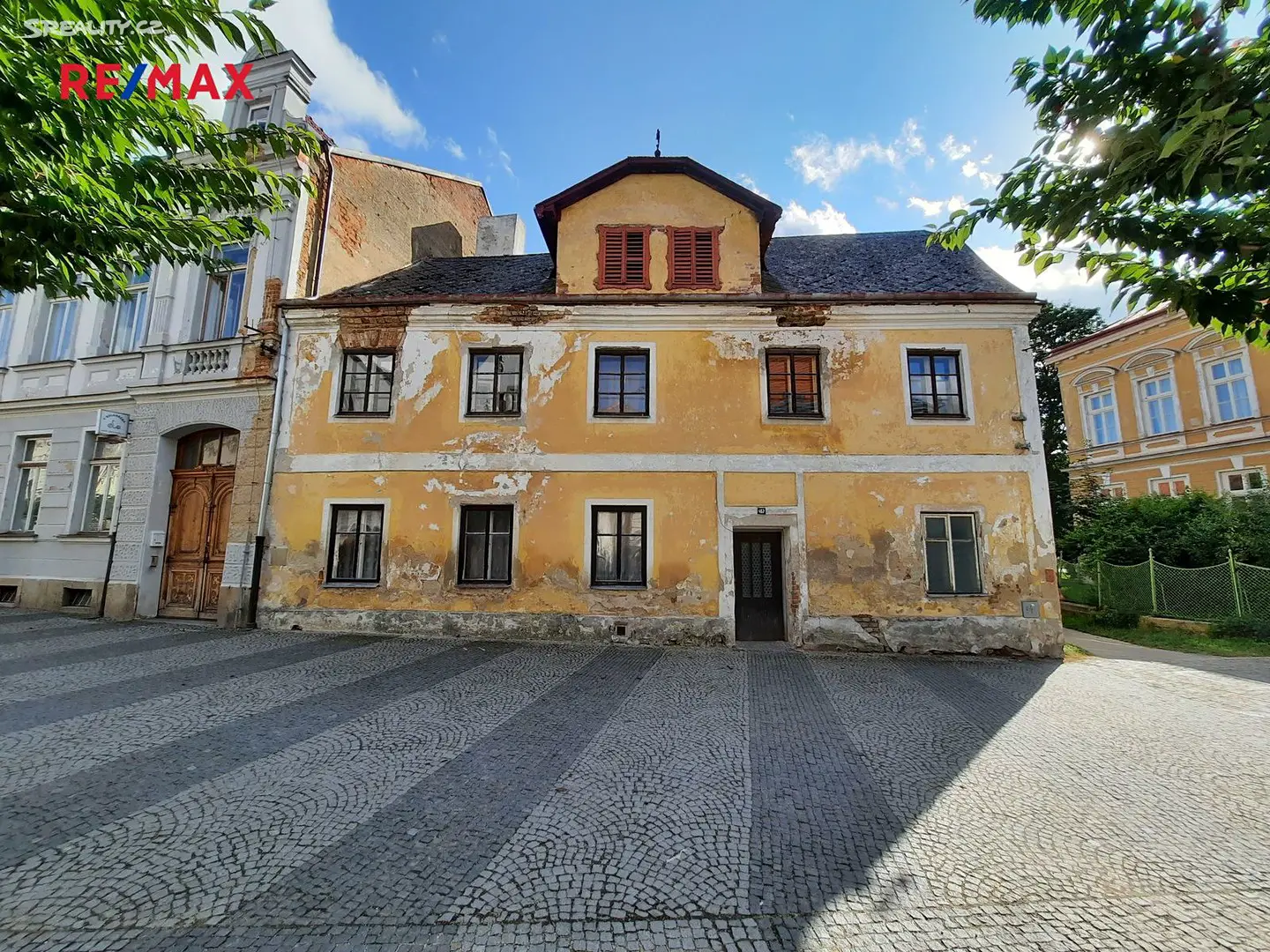 Prodej  rodinného domu 610 m², pozemek 859 m², náměstí Míru, Slavonice