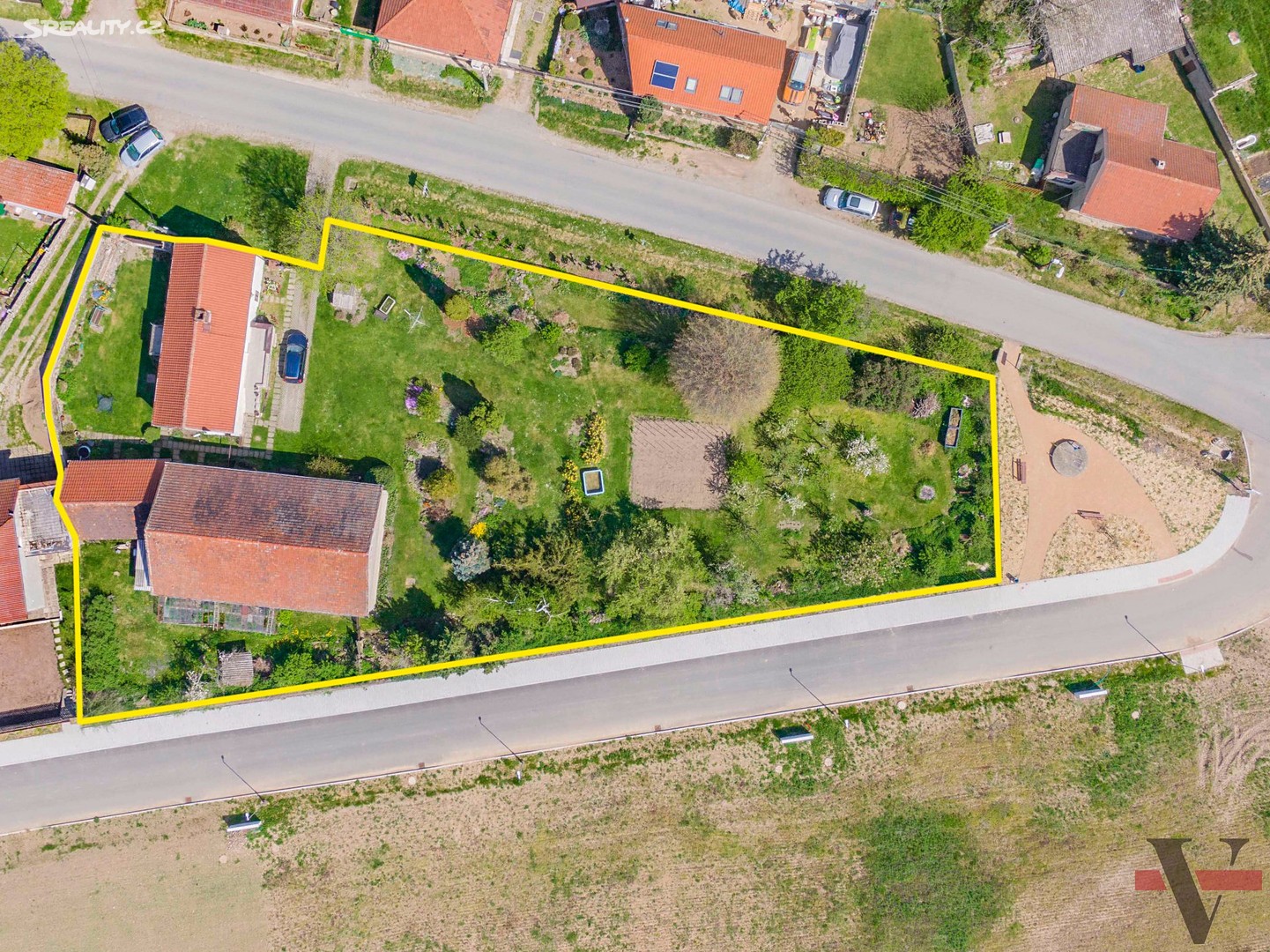 Prodej  rodinného domu 194 m², pozemek 2 402 m², Zákolany - Trněný Újezd, okres Kladno