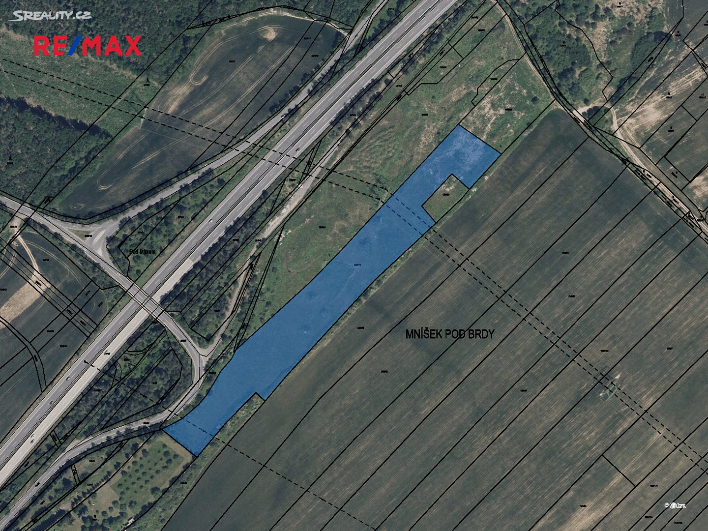 Prodej  komerčního pozemku 26 267 m², Mníšek pod Brdy, okres Praha-západ
