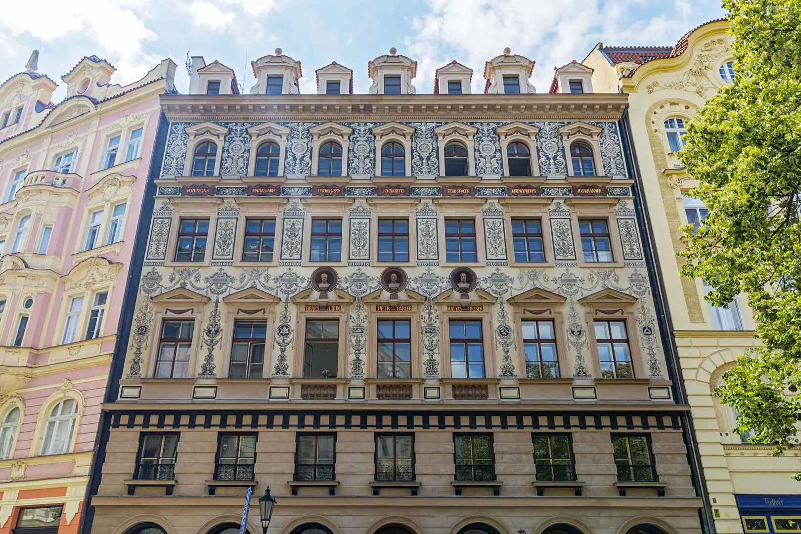 Pronájem bytu 2+kk 55 m², Kozí, Praha 1 - Staré Město