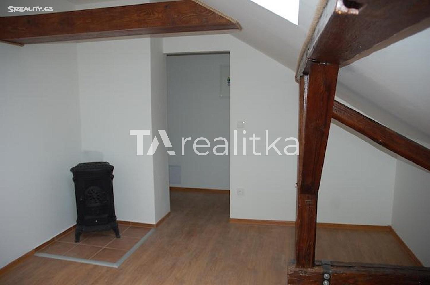 Prodej bytu 1+1 32 m², Libušina, Krnov - Pod Cvilínem