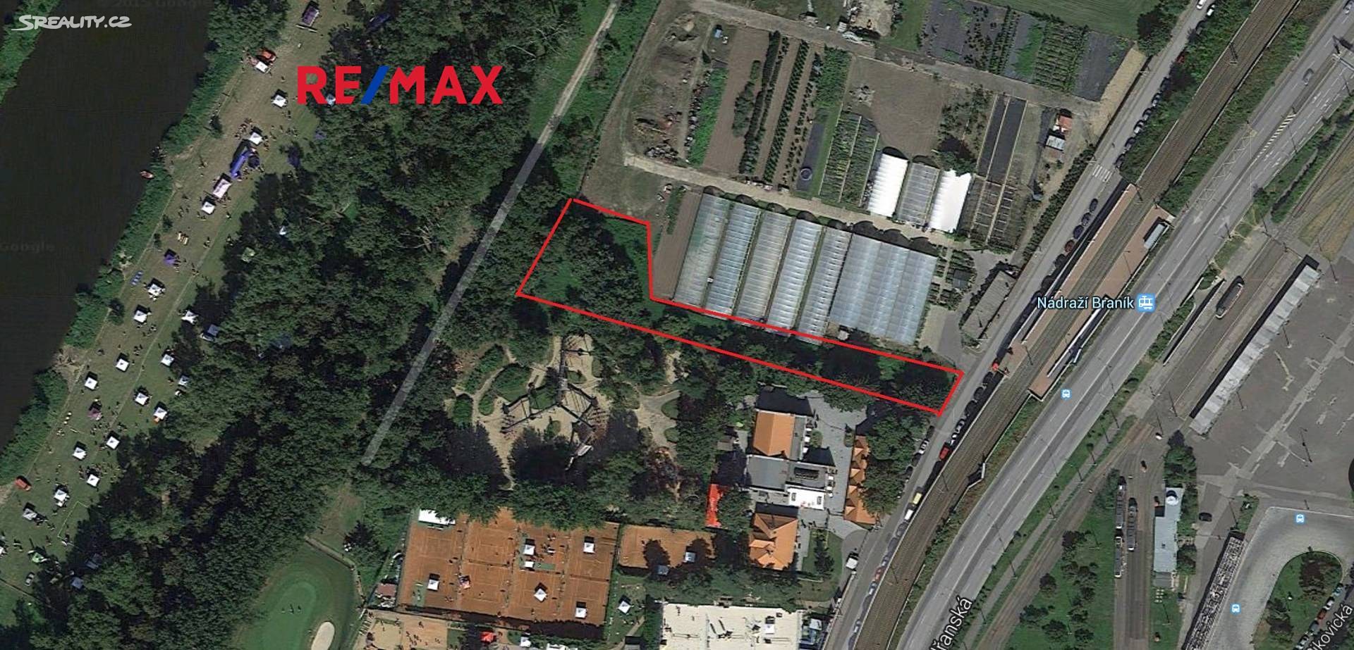 Prodej  komerčního pozemku 2 811 m², Praha 4 - Braník