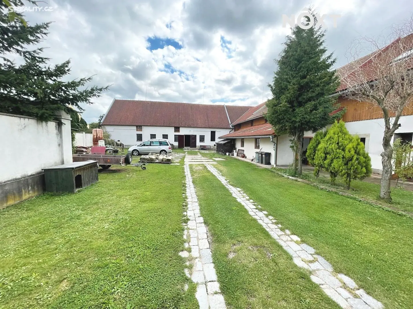 Prodej  rodinného domu 1 150 m², pozemek 3 547 m², Kočí, okres Chrudim