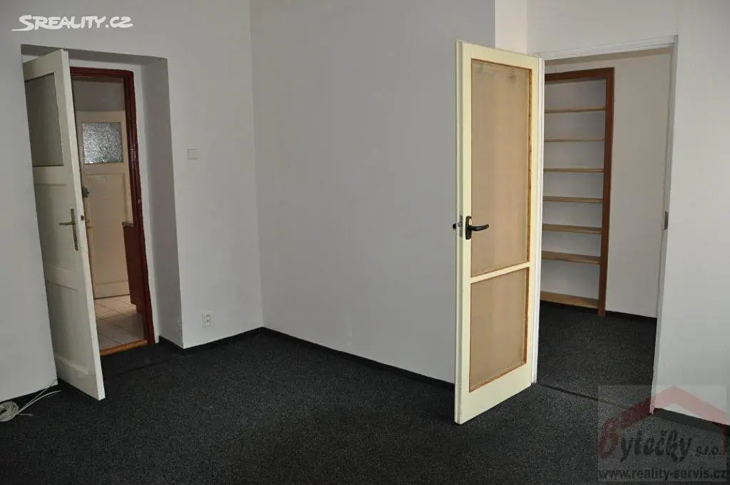 Pronájem bytu 2+kk 30 m², Hošťálkova, Praha 6 - Břevnov