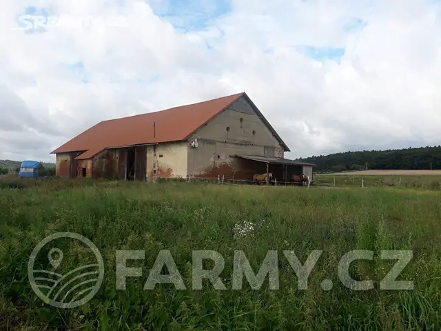 Prodej  zemědělské usedlosti 270 m², pozemek 104 155 m², Počaply, okres Příbram