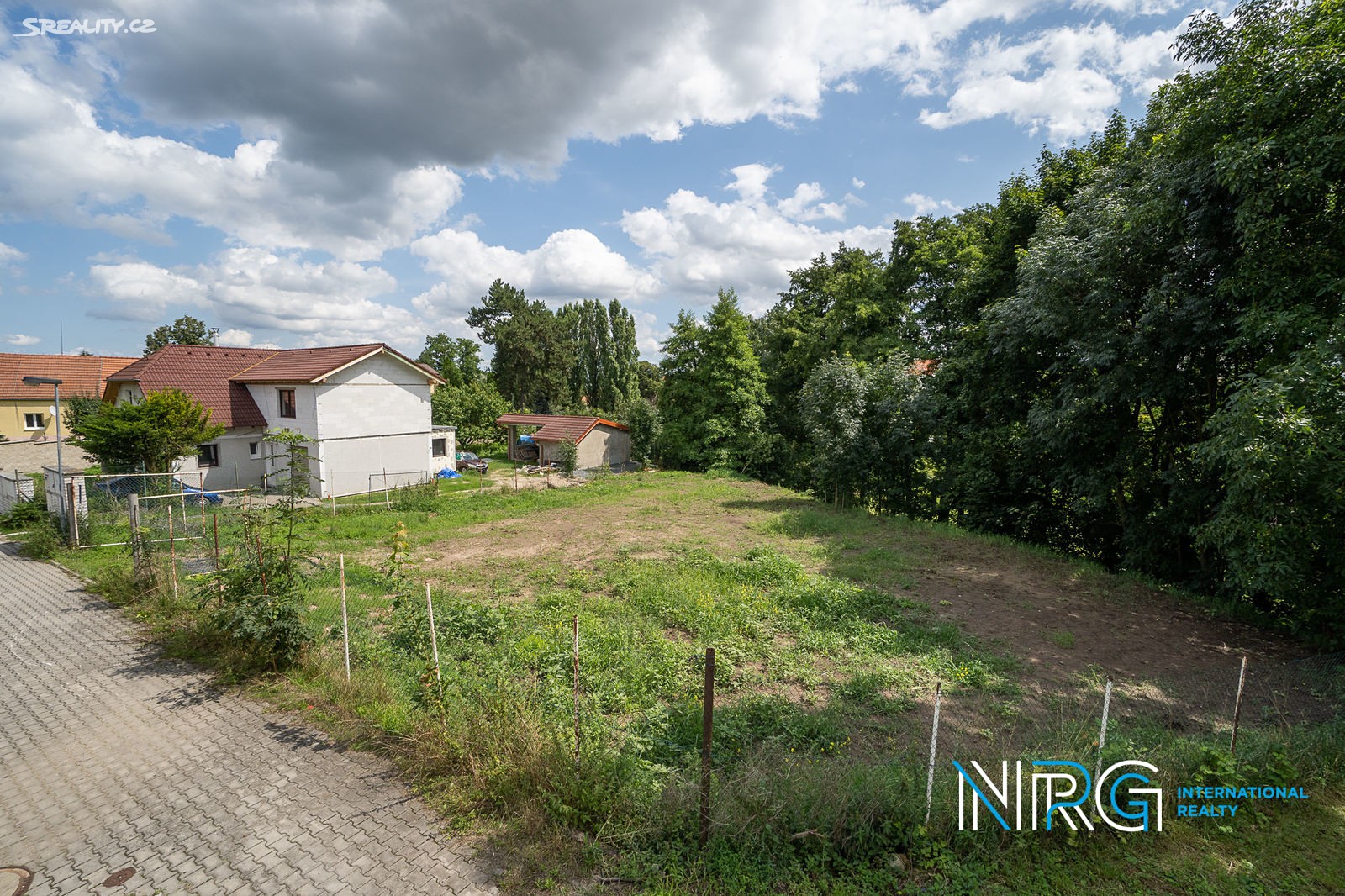 Prodej  stavebního pozemku 1 239 m², Zápy, okres Praha-východ