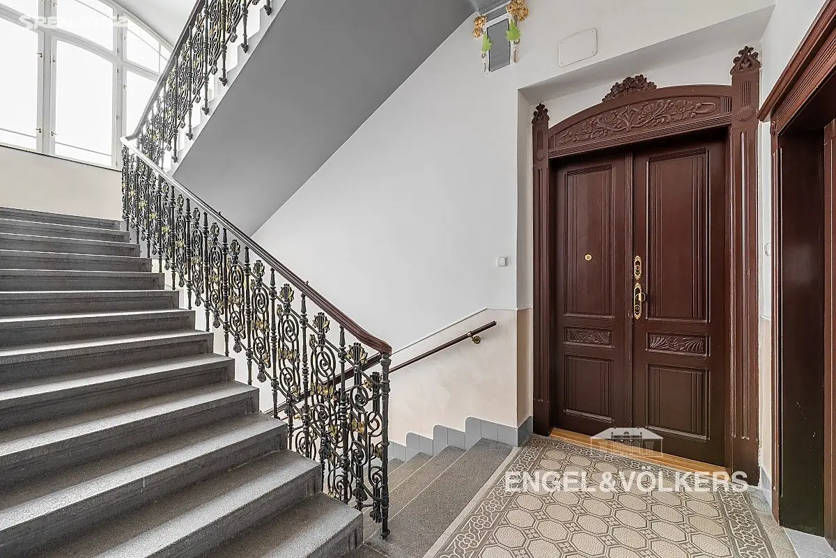 Pronájem bytu 2+1 80 m², V Kolkovně, Praha 1 - Staré Město