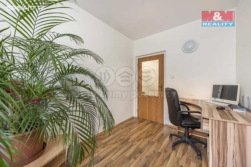 Prodej bytu 4+1 82 m², Dlouhá, Klášterec nad Ohří