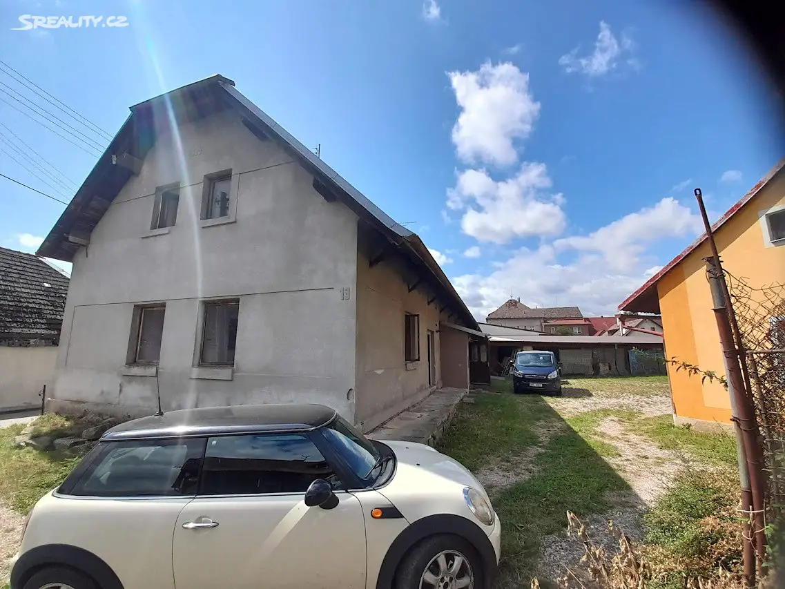 Prodej  rodinného domu 300 m², pozemek 1 346 m², Jičín - Popovice, okres Jičín