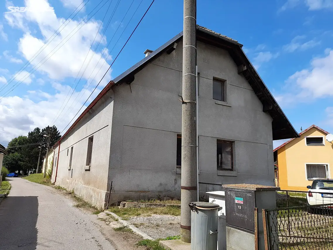 Prodej  rodinného domu 300 m², pozemek 1 346 m², Jičín - Popovice, okres Jičín