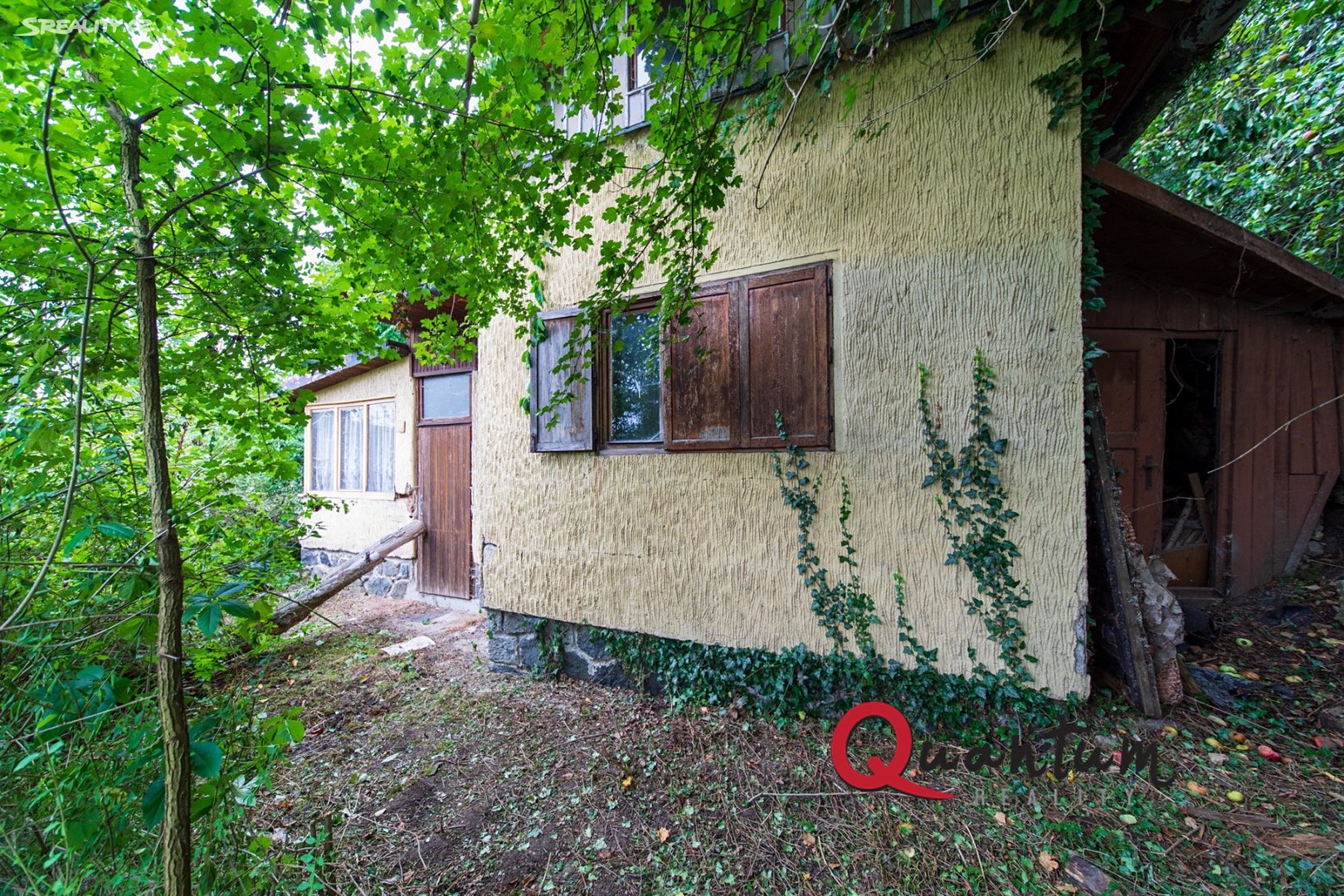 Prodej  stavebního pozemku 1 365 m², Karlštejnská, Lety