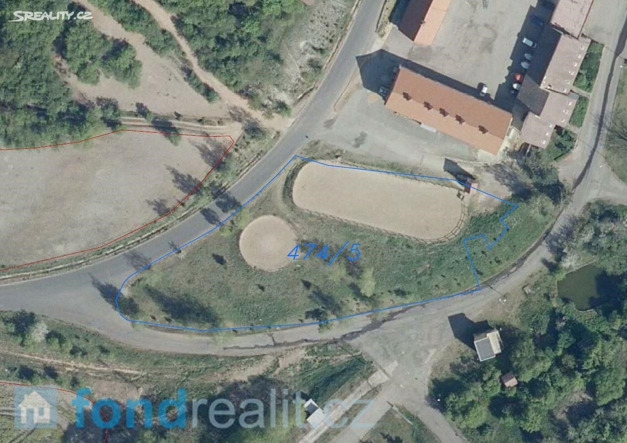 Prodej  komerčního pozemku 2 253 m², Lužice, okres Most
