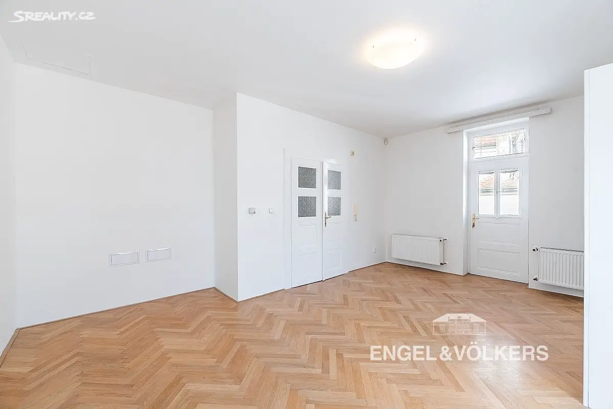 Pronájem bytu 4+1 240 m², Senovážné náměstí, Praha 1 - Nové Město