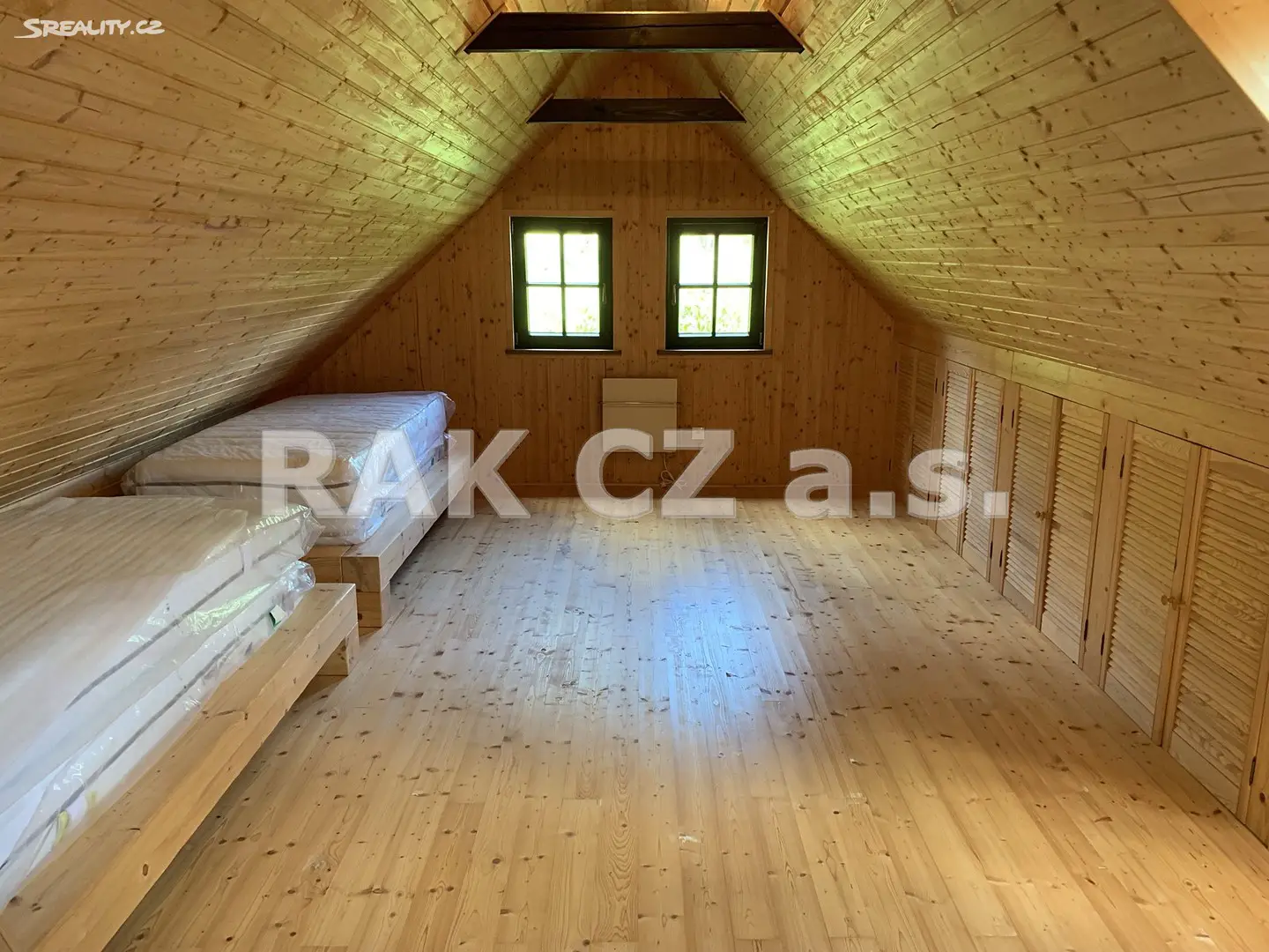Prodej  chalupy 130 m², pozemek 1 367 m², Nová Paka - Valdov, okres Jičín
