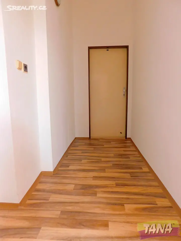 Pronájem bytu 4+kk 72 m², Antala Staška, Lomnice nad Popelkou