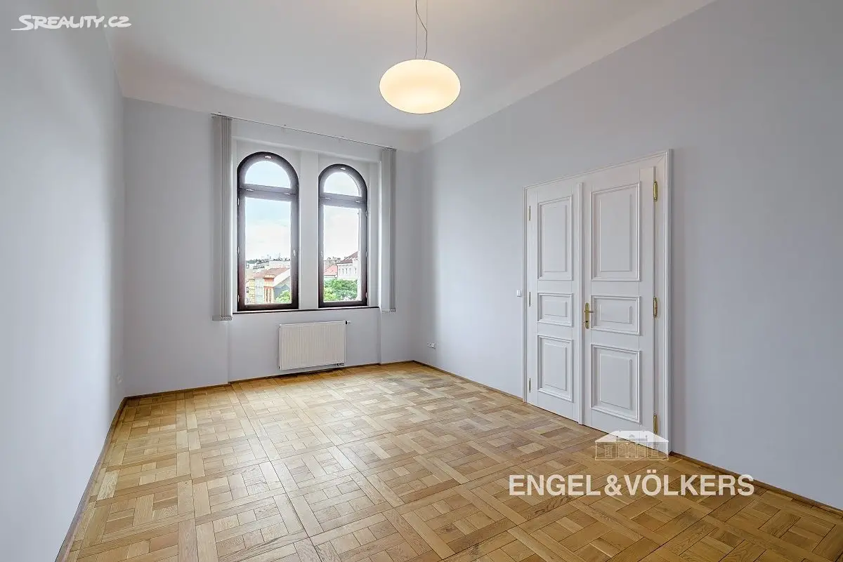Pronájem bytu 5+kk 150 m², náměstí Kinských, Praha 5 - Malá Strana