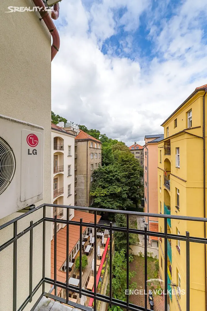 Pronájem bytu 5+kk 150 m², náměstí Kinských, Praha 5 - Malá Strana